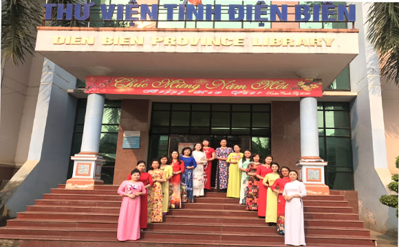 Thư viện tỉnh Điện Biên hưởng ứng sự kiện Áo dài - Di sản Văn Hóa Việt Nam