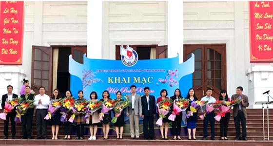 Thư viện tỉnh Điện Biên tham gia Triển lãm Báo xuân Kỷ Hợi năm 2019