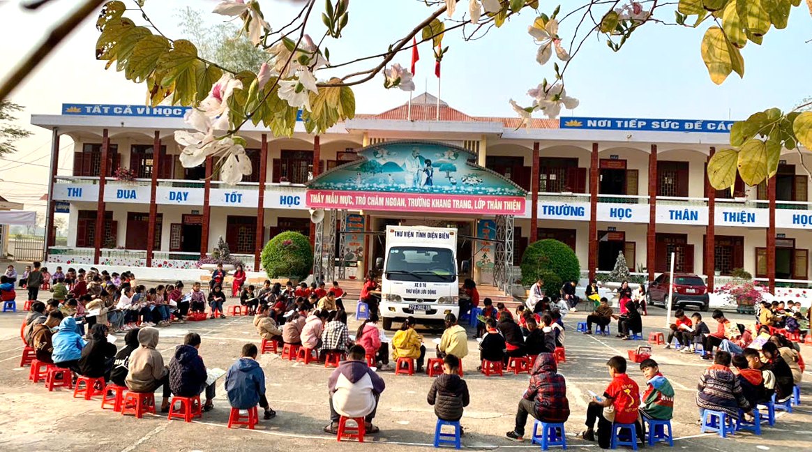 Thư viện tỉnh phục vụ lưu động tại Trường Tiểu học Thanh Nưa